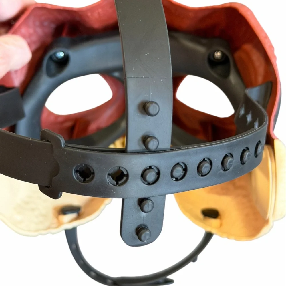 Mattel Jurassic World Velociraptor Chomping Mask – Dinosaur Mask Moving Jaw‎
